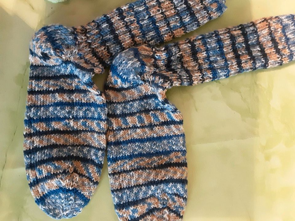 Socken handgestrickt in Bad Steben