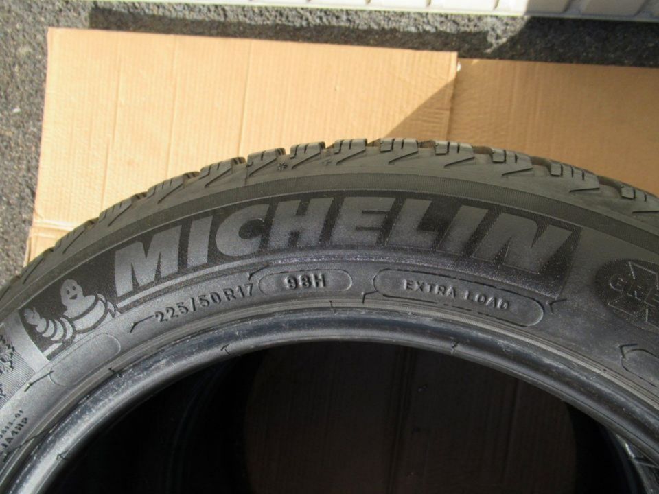 2x Michelin 225 50 R17 Winterreifen Profil 6,4mm in Königswinter