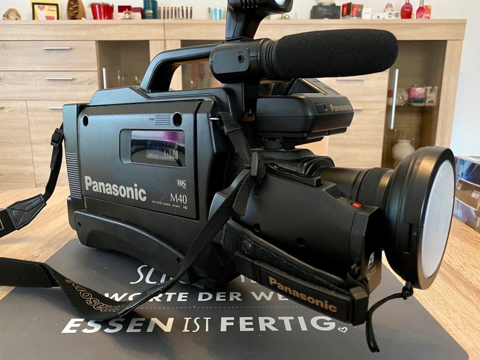 Panasonic M40 Videocamera in Nobitz