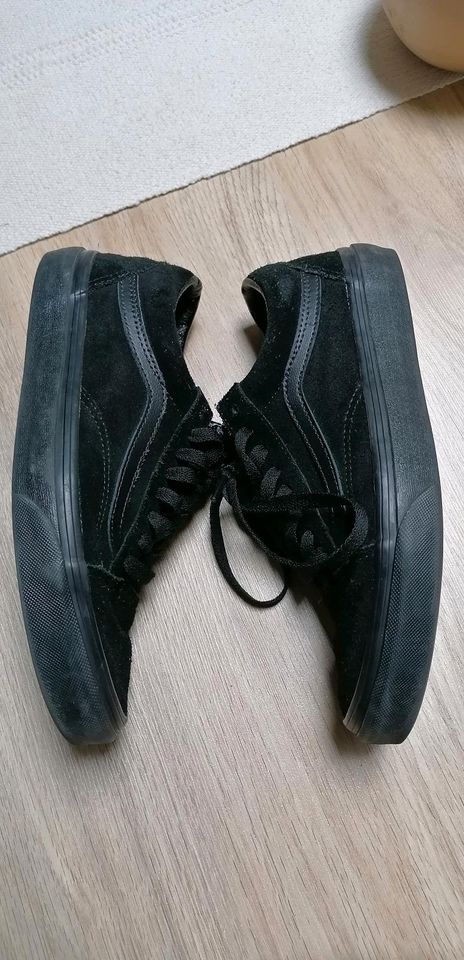 Vans Old Skool Größe 39 schwarz in Grünberg