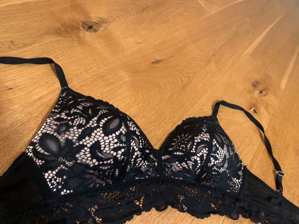 Spitzen Bh Hunkemöller 85 D in Bielefeld