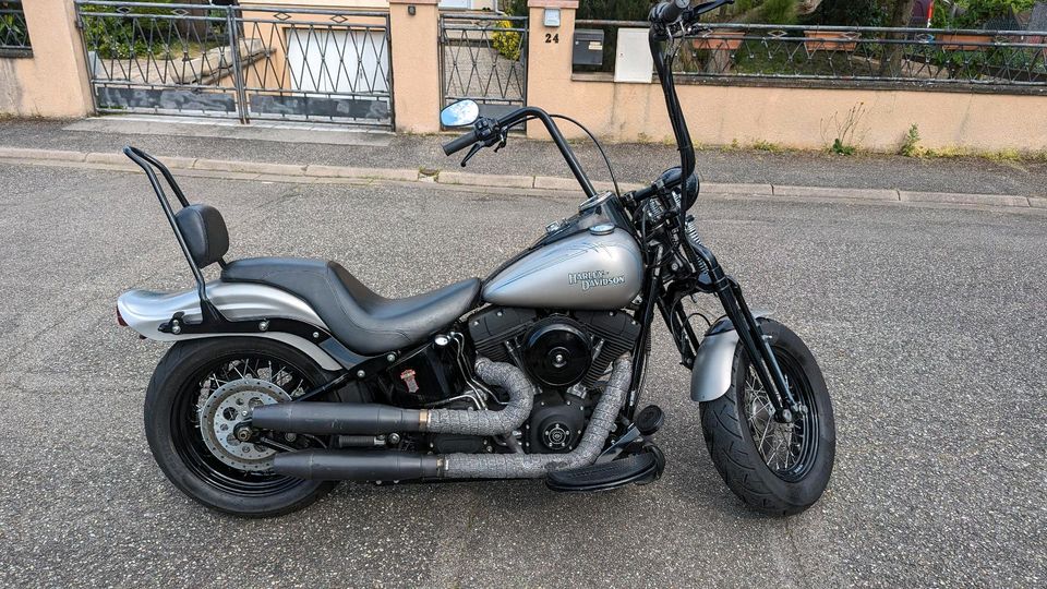 Harley-Davidson Softail Cross Bones in Weil am Rhein