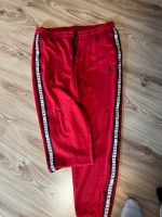 Air Jordan Jogginghose rot weiß schwarz XXL Niedersachsen - Elze Vorschau