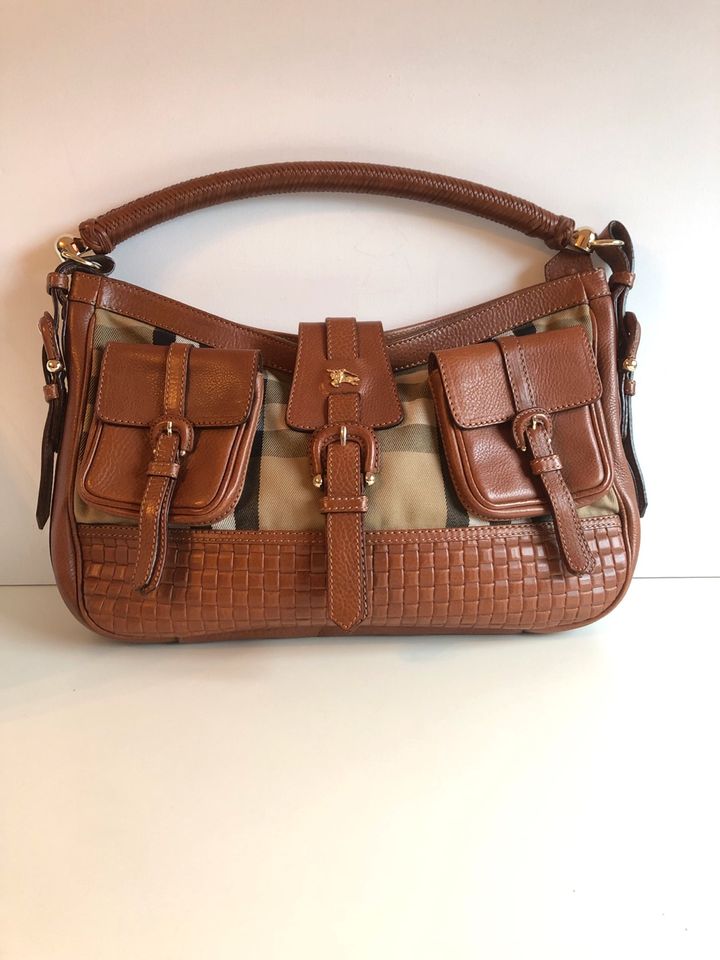 Burberry Tasche  Top Zustand. in Solingen