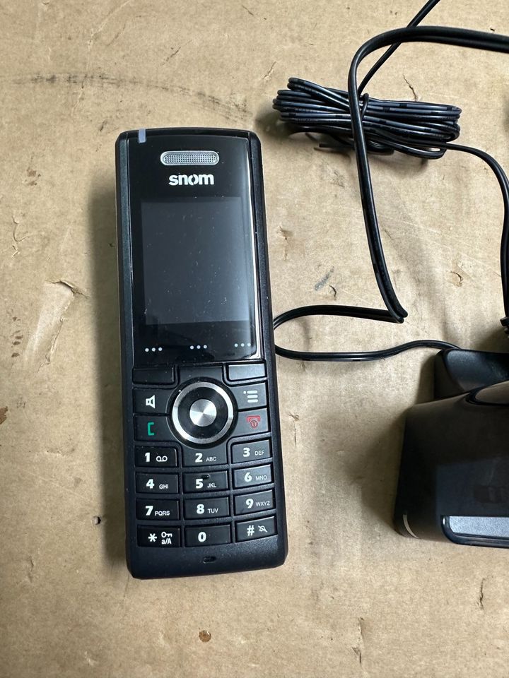 Snom M65 Schnurlos Telefon mit C50 Ladeschale in Aschheim