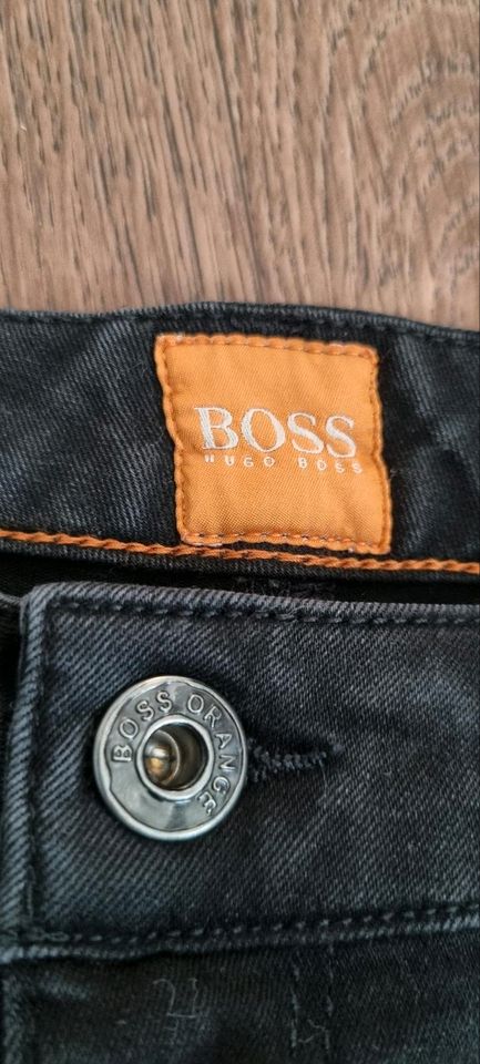 Jeans Boss Orange Gr. W30 in Hamburg