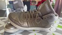 Schuhe paar Gold Adidas 39,5 gr Niedersachsen - Bötersen Vorschau