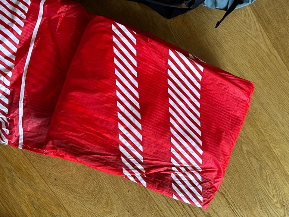 Liquid Force Solo Kite 15,5 qm - Leichtwind-Wunder - wie NEU, Bag in Hamburg