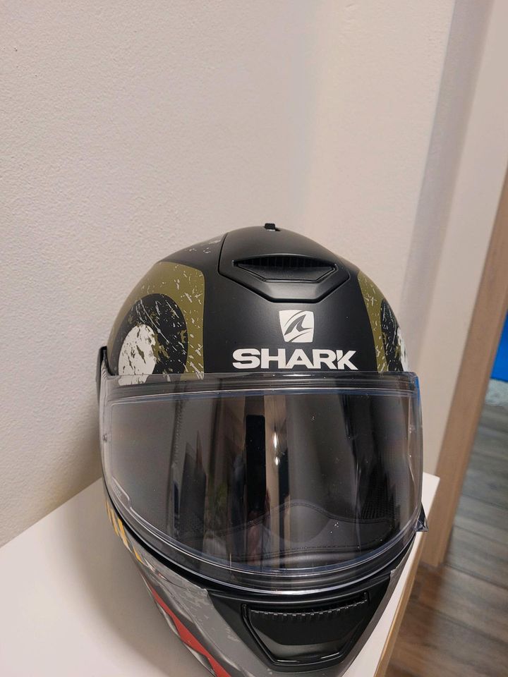 Motorradhelm Shark  Neuwertig in Wenzenbach