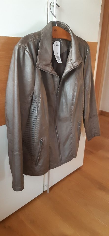 Lederjacke beige,braun, bronze Gr 48 - 52 mit Etikett-halber Prei in Hemau