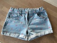 Kurze Mädchen Jeans Shorts Gr 152 Topolino Nordrhein-Westfalen - Lennestadt Vorschau