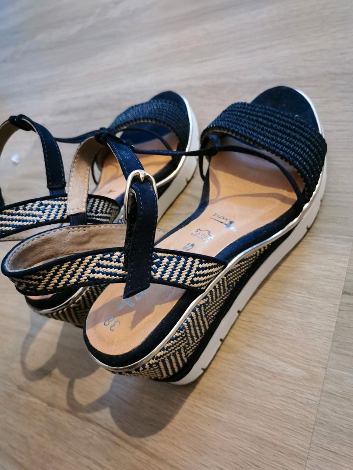 Tamaris Damen Keilabsatz Sandalette blau in Mannheim