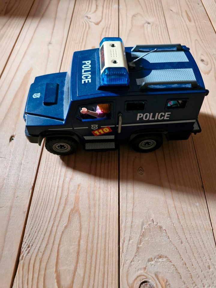 Playmobil Polizeiauto in Lamspringe