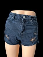 Graue Jeansshorts / kurze Hose von Bershka, Gr. 36 Brandenburg - Panketal Vorschau