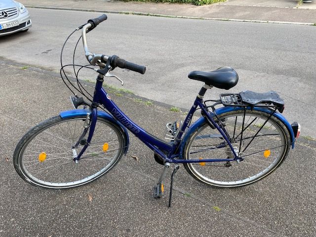 Herrenfahrrad blau mit tiefem Einstieg in Stuttgart