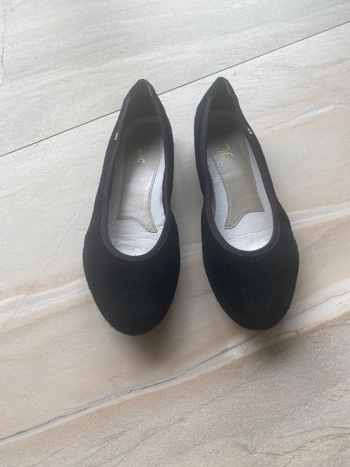 Rieker Ballerinas Gr. 38 schwarz in Schechen