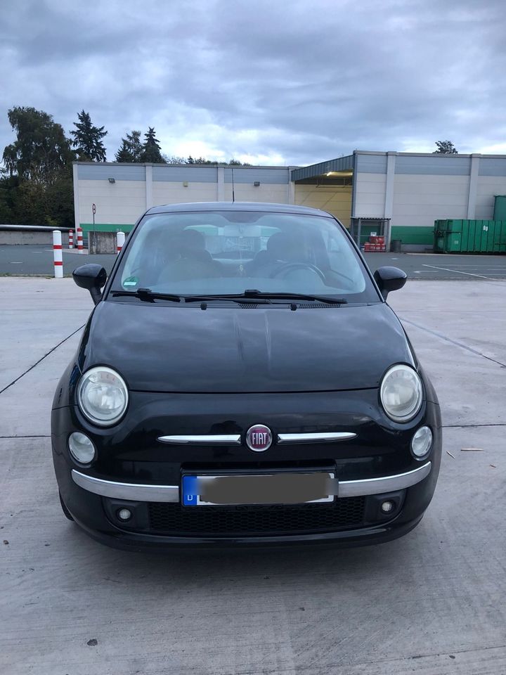 Fiat 500 1,4 16V 101 PS 8 Fach Bereifung Sport Klima Panorama in Lemgo