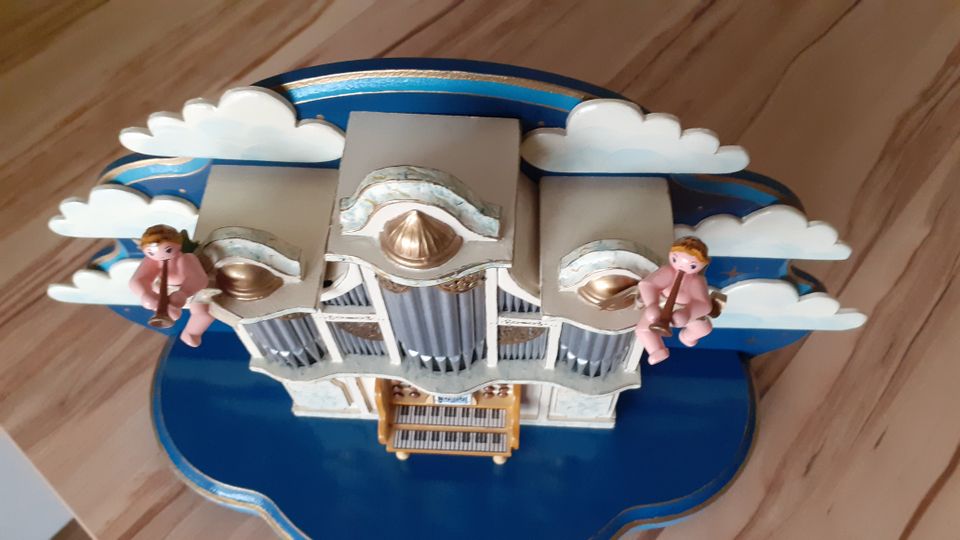 Hubrig Orgel auf Wolke mit Spielwerk in Nettetal