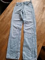 Bershka Jeans High Waist, Straight fit, 32 Niedersachsen - Geestland Vorschau