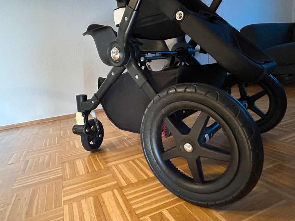 Kinderwagrn Bugaboo Cameleon 3 All Black Edition in Köln