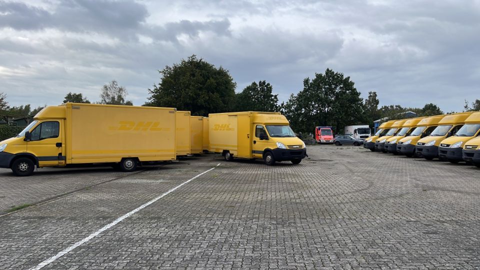 ❤️AKTIONSVERKAUF❤️ Dreieck HH-KIEL-LÜBECK Postkoffer Iveco Daily VW T5 CADDY in Trappenkamp