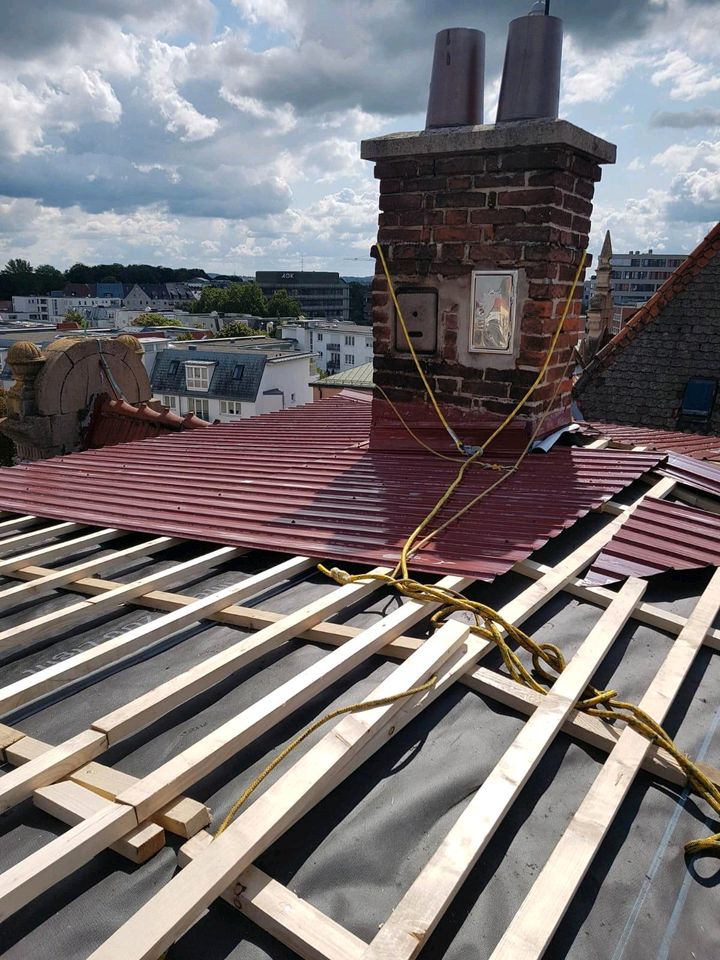 Handwerker für Dachrinne,Blech,Dachisolierung in Wernau