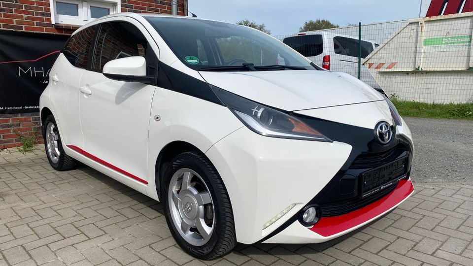 Toyota Aygo 1.0 Klima AHK Top Gepflegt Finanzierung möglich in Bockhorn