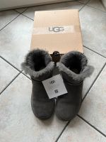 UGG Mini Bailey Button 2 - hochwertige Winterboots Nordrhein-Westfalen - Schwalmtal Vorschau