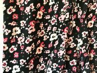 Sommerhose kurz Design floral schwarz weiß rosa Blume 36 38 Hose Bayern - Ustersbach Vorschau