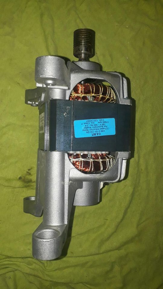 Bosch Privileg Waschmaschinen Motor CIM 2/55-132/ZN in Recklinghausen