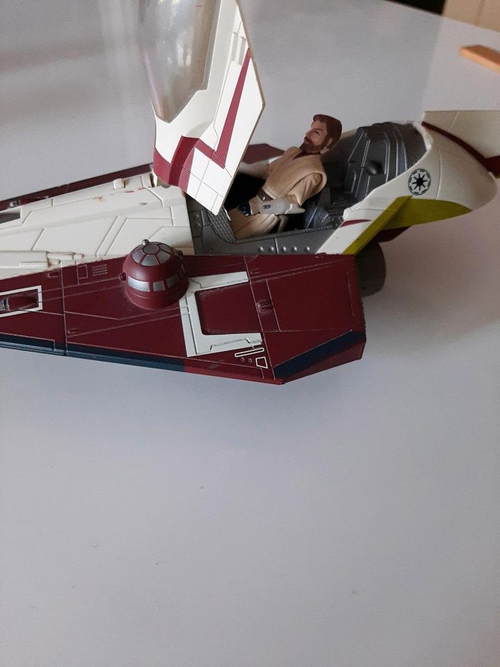Verkaufe Star Wars Obi Wan Jedi Starfighter von Hasbro in Berlin