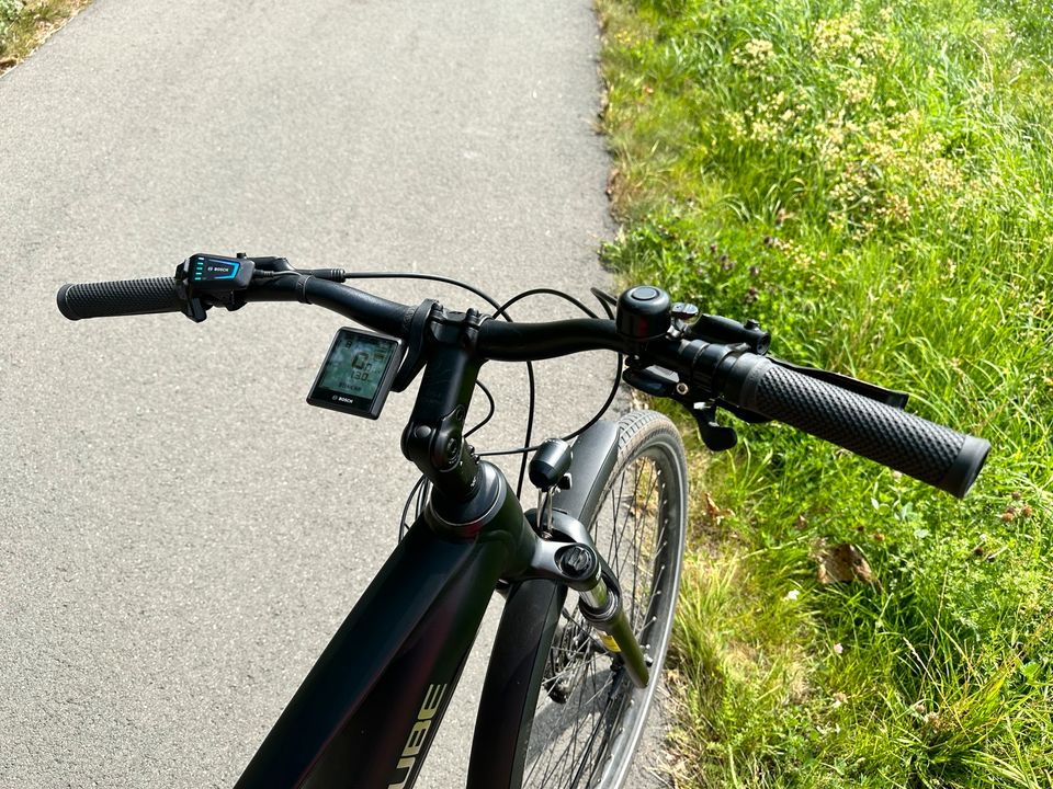 E-Bike Cube Touring Hybrid Pro 625 (Saison 2023) in Steinberg