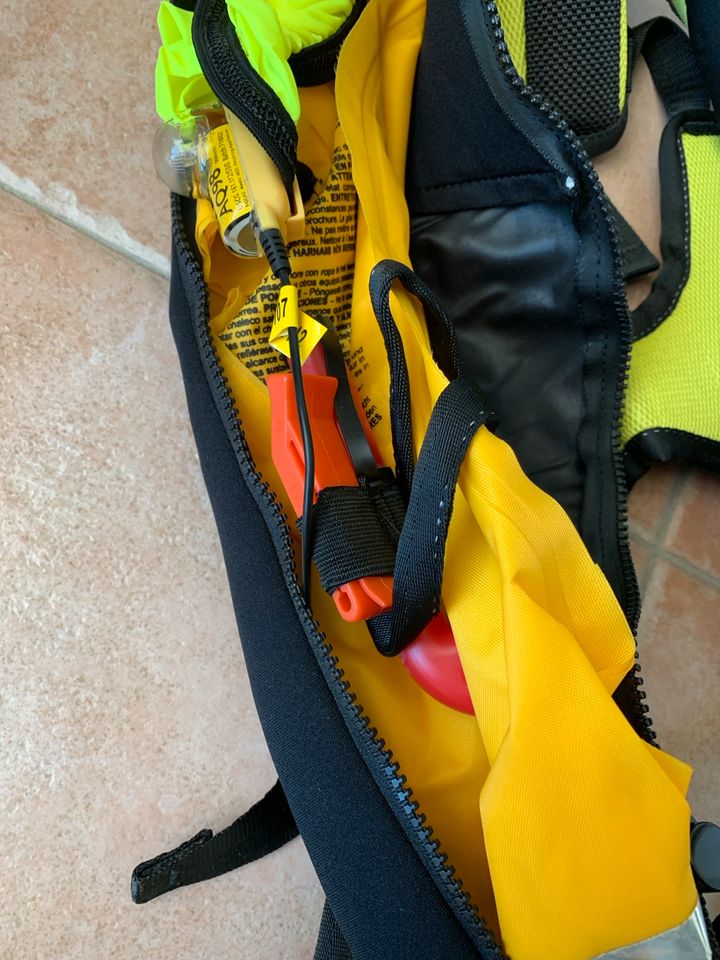 Spinlock lifejacket 150N in Braunschweig