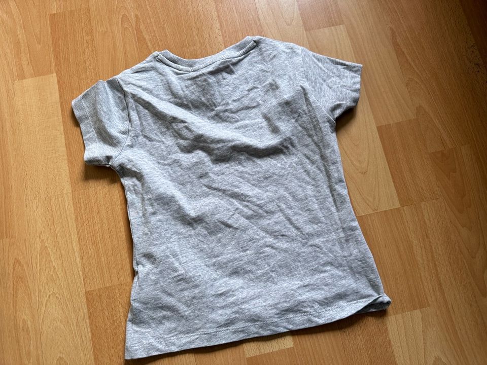 Gant T-Shirt Gr.128/134 Grau top in Düsseldorf