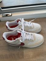 Nike Damenschuhe 37,5 Größe Bayern - Gersthofen Vorschau