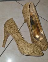 Pumps High Heels  Gold Farbe Gr 40 neuwertig Hessen - Rüsselsheim Vorschau