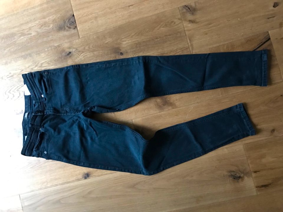 2 schwarze Jeans von Jack&Jones, 164 in Gundelfingen