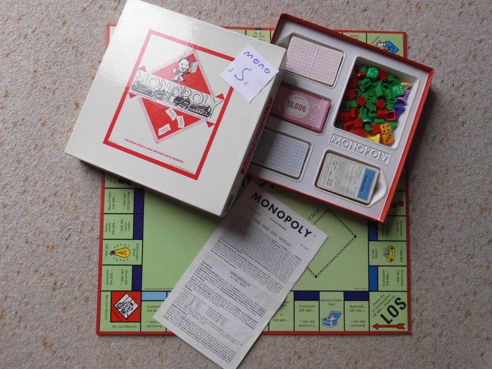 Monopoly 1980ziger Jahre guter Zustand Komplett sSs in Stadthagen