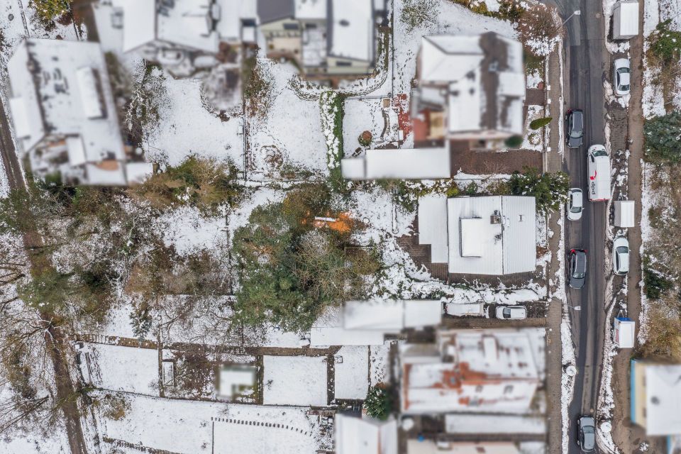 Attraktives Grundstück mit Altbestand für den Bau Ihres Traumhauses in Kronberg am Taunus in Kronberg im Taunus