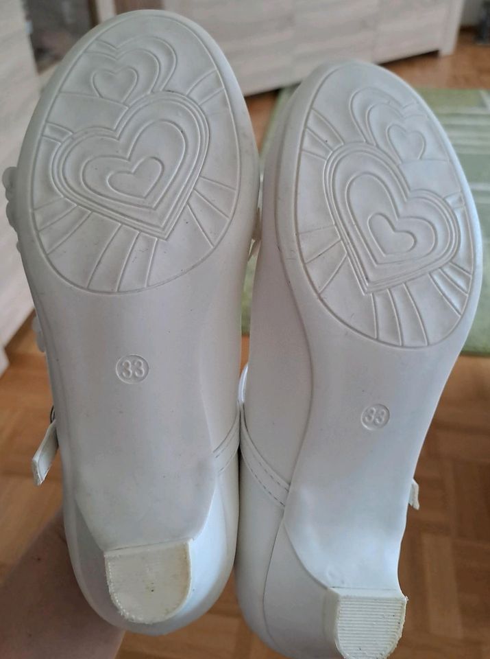 Festliche weiße Schuhe für Mädchen zur Kommunion Gr.33 in Freiburg im Breisgau