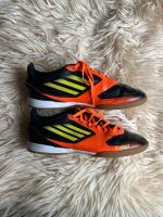 Adidas F10 F50 Hallen-Fußballschuhe Turnschuhe Gr. 38 2/3 Kreis Pinneberg - Halstenbek Vorschau