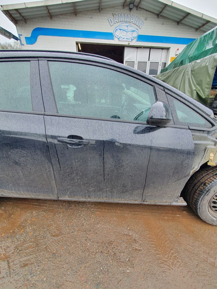 Opel Astra J Seitentür Tür vorne rechts Schwarz Z22C Bj.2012 in Bremervörde