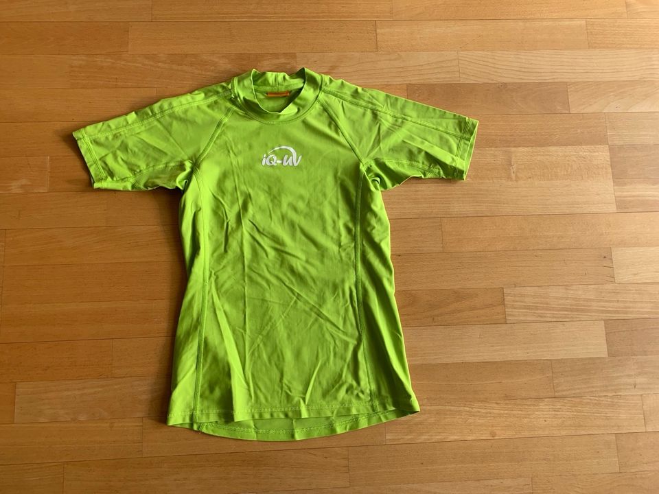 IQ UV Shirt, grün, ca. 158/ 164, S in Wentorf