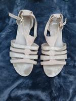 Ariane Sandalen Gr 39 beige Glitzer Rheinland-Pfalz - Bendorf Vorschau