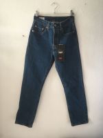 Levis Jeans 501 24 x 26 Straight Leg / Neu mit Etikett! Niedersachsen - Hermannsburg Vorschau