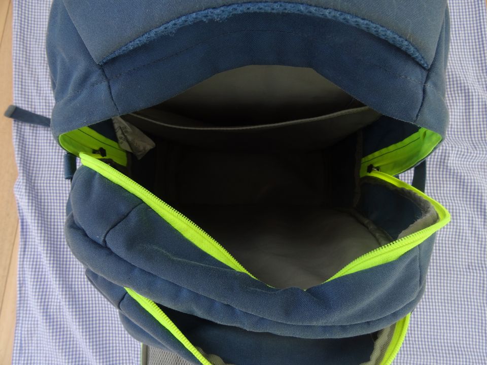 Satch Schulrucksack in hellblau-gelb in Rosdorf