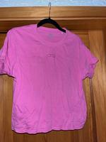 Pinkes Levi‘s T-Shirt Hessen - Schotten Vorschau