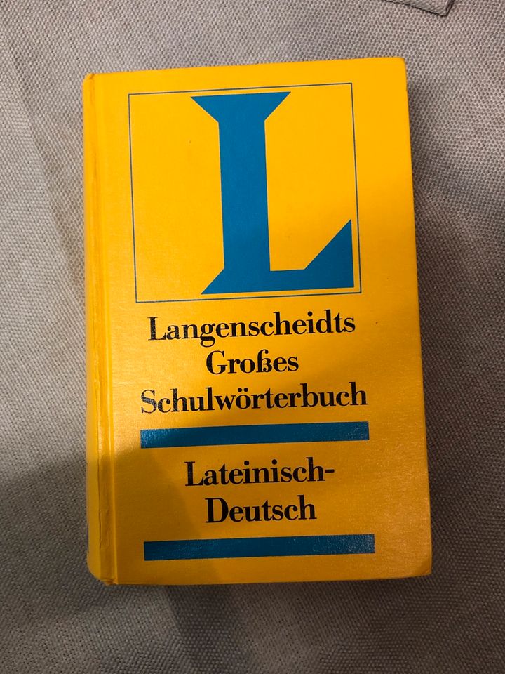 Schulwörterbuch Langenscheidt Latein-Deutsch in Kiel