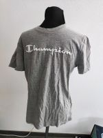 Herren Shirt T-Shier Champion M grau weiße Schrift Aubing-Lochhausen-Langwied - Aubing Vorschau