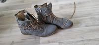 Mustang Stiefeletten Nordrhein-Westfalen - Oberhausen Vorschau